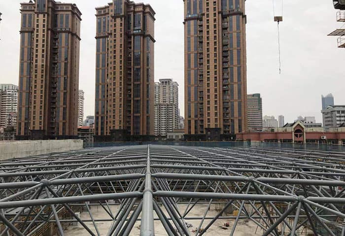 丹东螺栓球网架结构